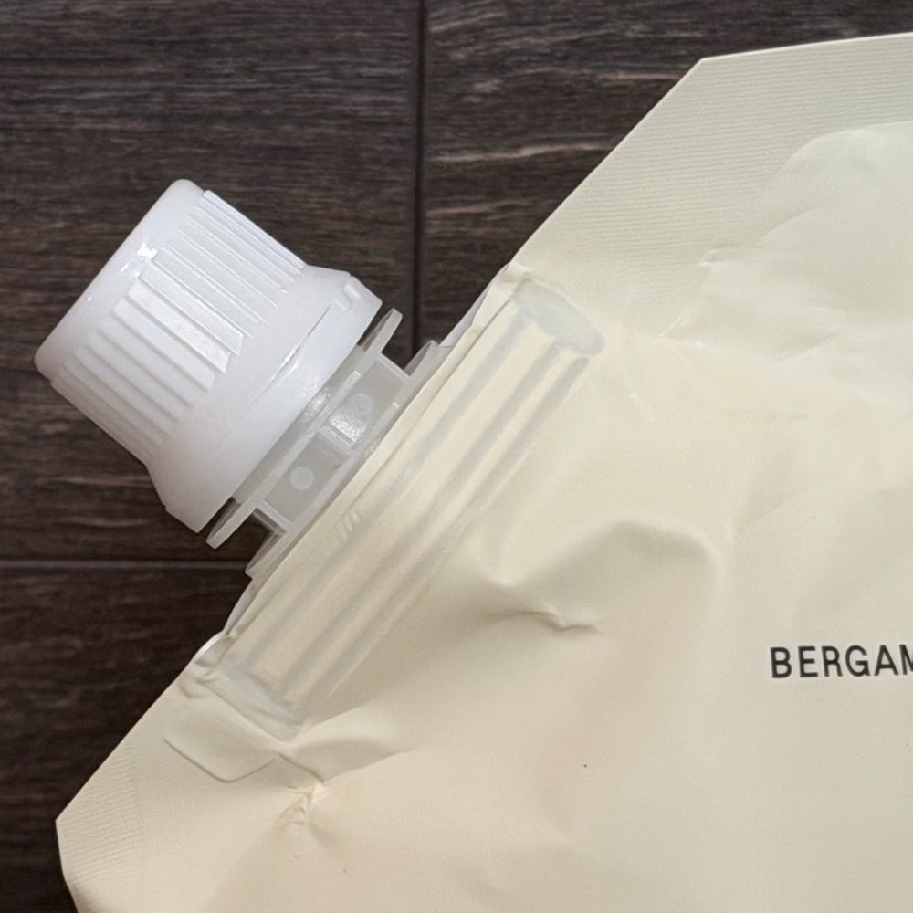 Salt & Stone Bergamot & Hinoki Body Wash Refill 32oz/946mL. New! - Picture 10 of 11